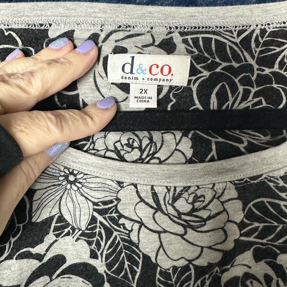 Tunic - Picture 8 of 9